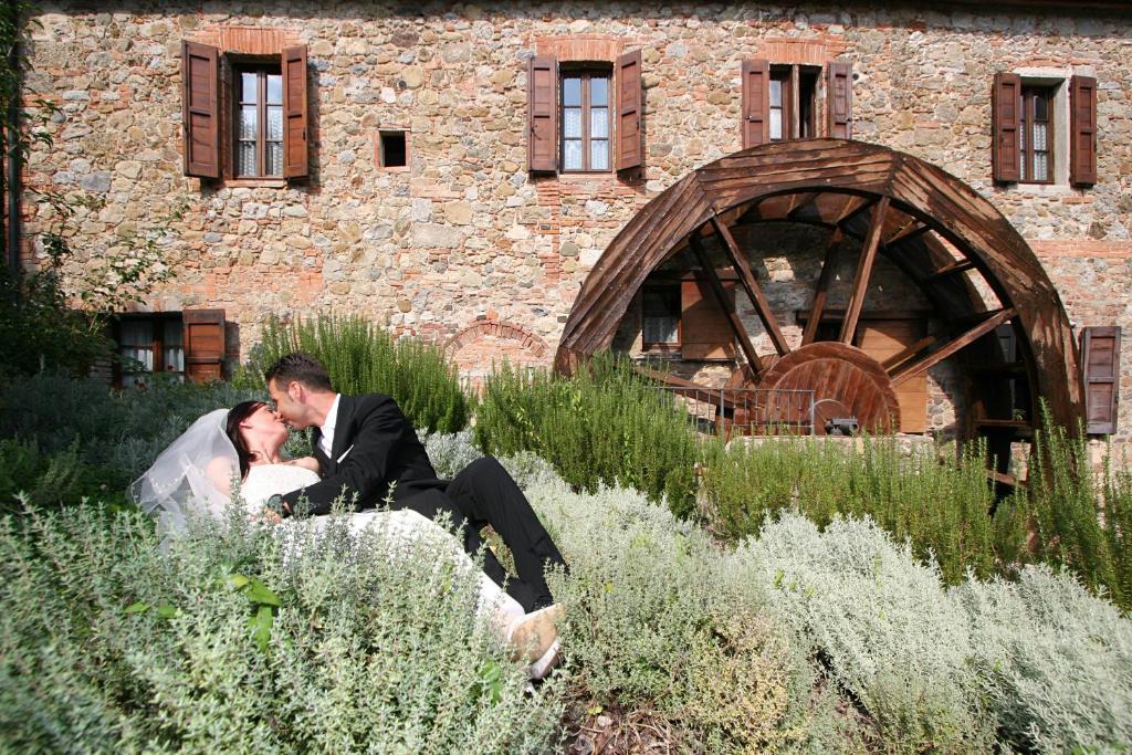 Agriturismo Il Mulino Delle Pile شيسدينو المظهر الخارجي الصورة